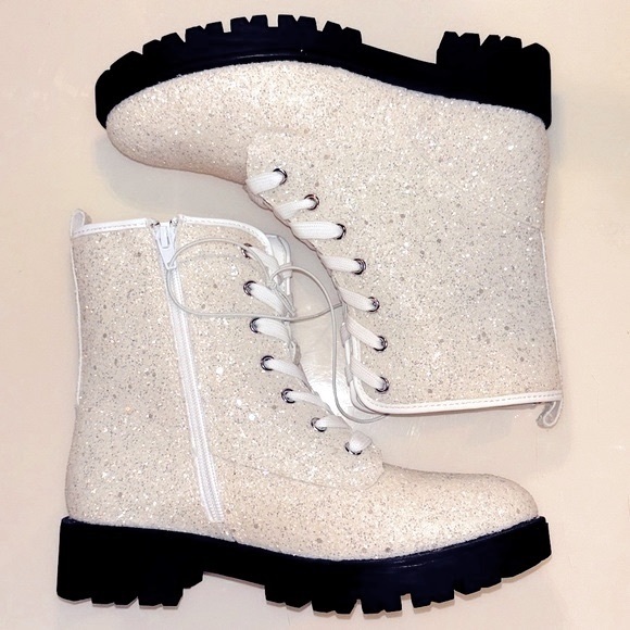 🆕 Portland Boot Co. Rare White Glitter Girls 5/Womens 7 Side-Zip Combat Boots - Picture 1 of 14